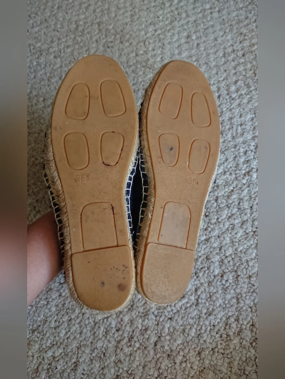 L.K. Bennett navy color Broderie Angaise Floral espadrille slip-on shoes sz 7.5